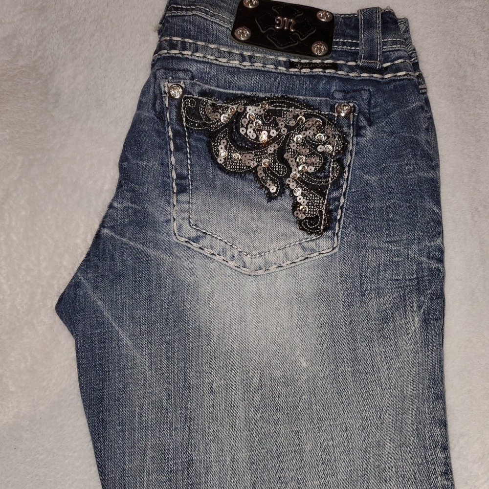 Miss Me Easy Capri Size 28 NEW WITHOUT TAGS